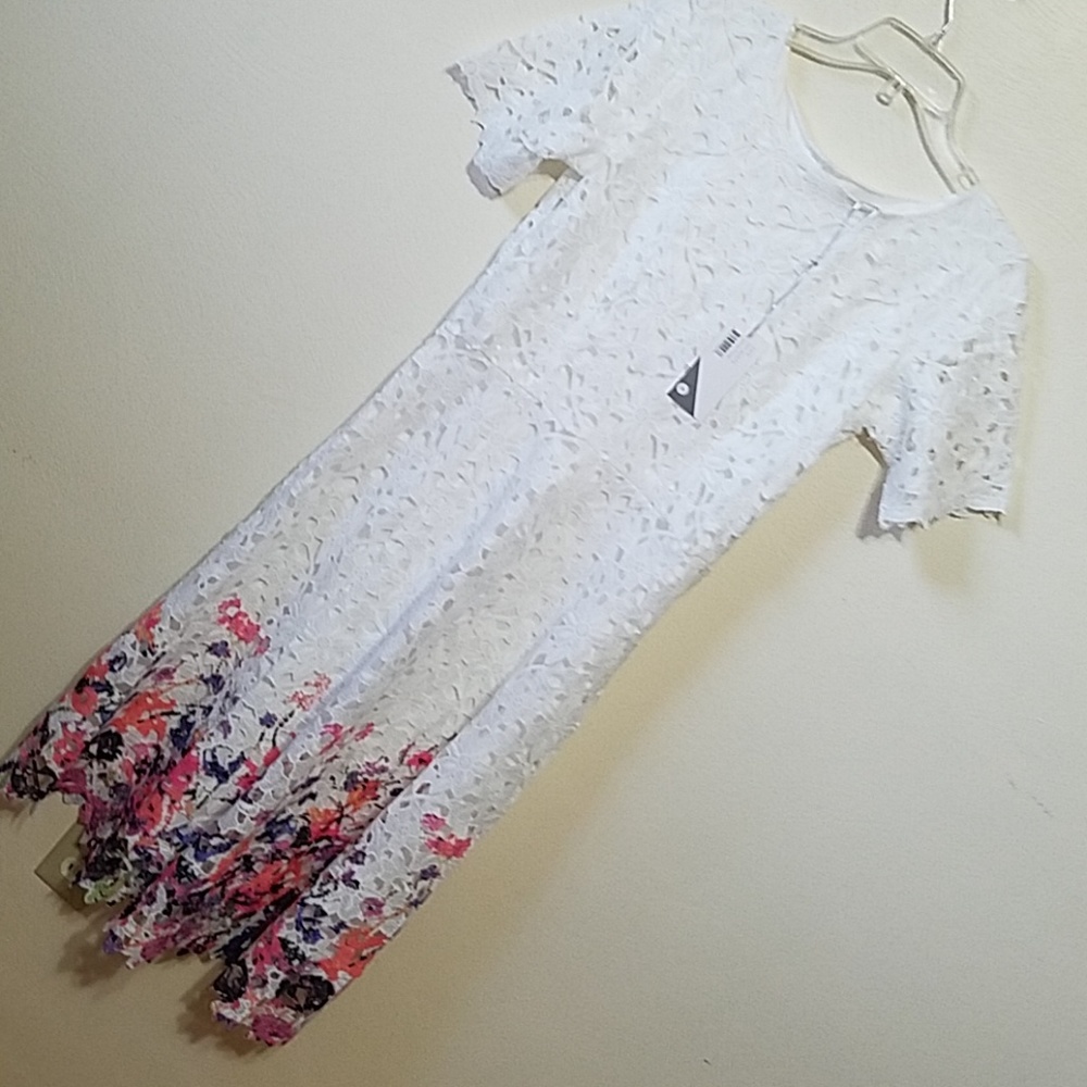 D. DM FASHIONS